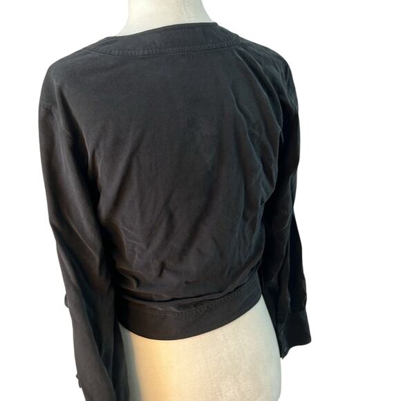 Everlane Charcoal black washable silk long sleeve Wrap Blouse size 2 - Picture 2 of 4